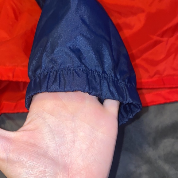 🪸Vintage Adidas windbreaker from the 80’s! - Picture 5 of 11